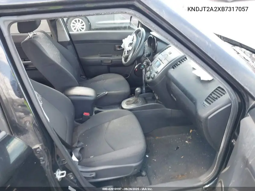 2011 Kia Soul + VIN: KNDJT2A2XB7317057 Lot: 42610197