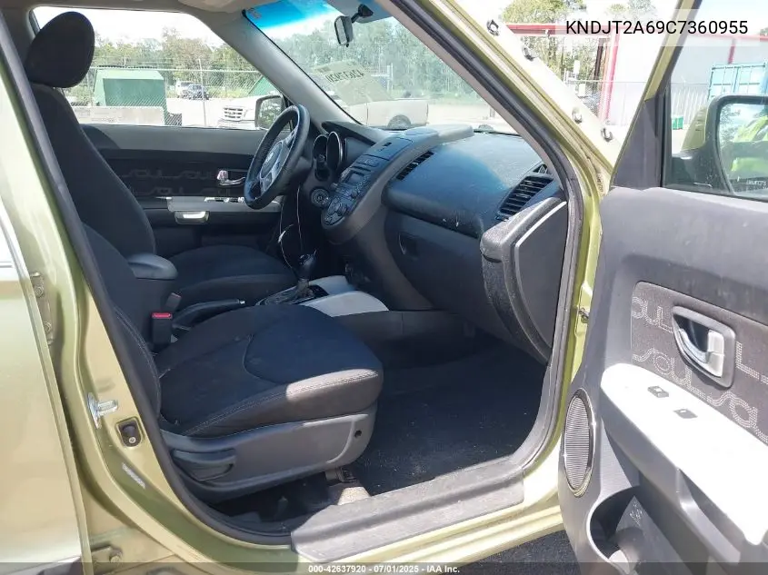 2012 Kia Soul + VIN: KNDJT2A69C7360955 Lot: 42637920