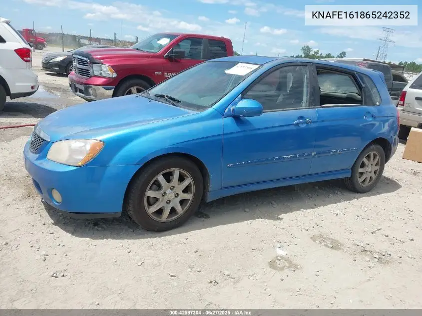 2006 Kia Spectra5 VIN: KNAFE161865242352 Lot: 42597304
