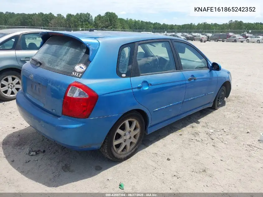 2006 Kia Spectra5 VIN: KNAFE161865242352 Lot: 42597304