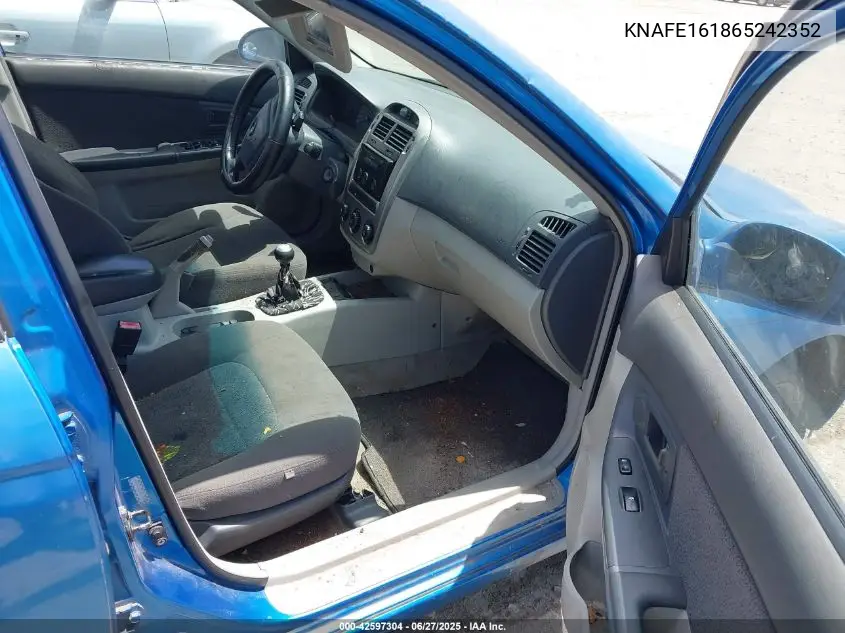 2006 Kia Spectra5 VIN: KNAFE161865242352 Lot: 42597304