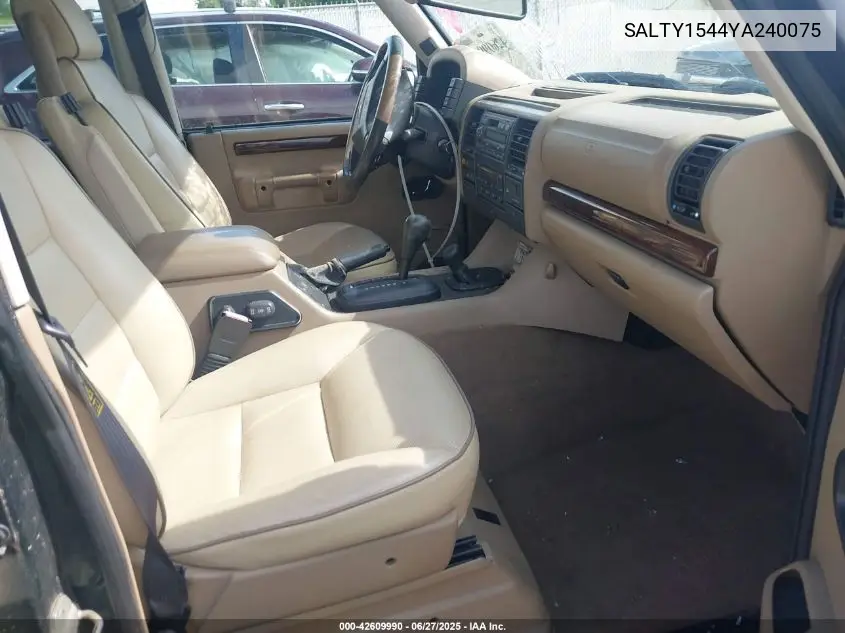 2000 Land Rover Discovery Series Ii Cloth/Series Ii Leather VIN: SALTY1544YA240075 Lot: 42609990