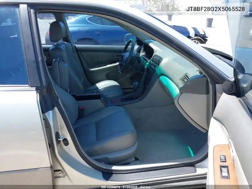 1999 Lexus Es 300 VIN: JT8BF28G2X5065528 Lot: 42696876