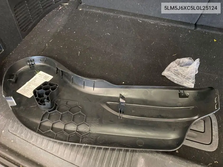 2020 Lincoln Aviator VIN: 5LM5J6XC5LGL25124 Lot: 42725033
