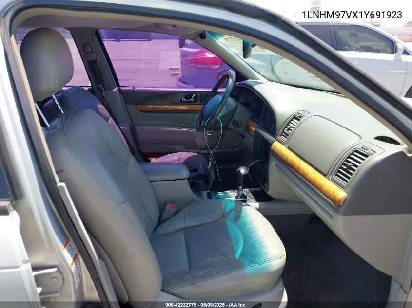 2001 Lincoln Continental VIN: 1LNHM97VX1Y691923 Lot: 42232775