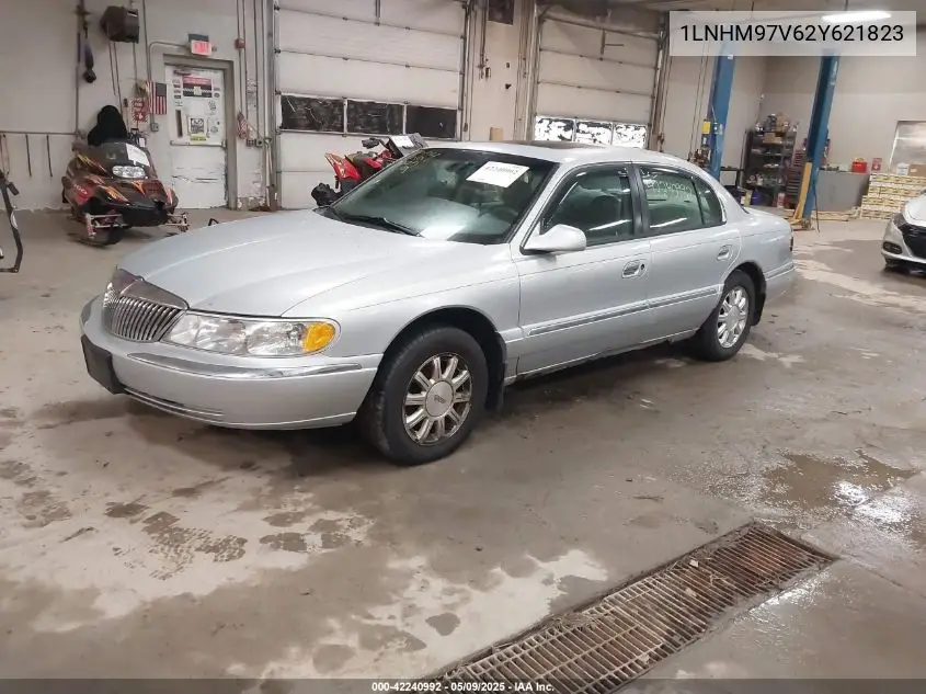 2002 Lincoln Continental VIN: 1LNHM97V62Y621823 Lot: 42240992