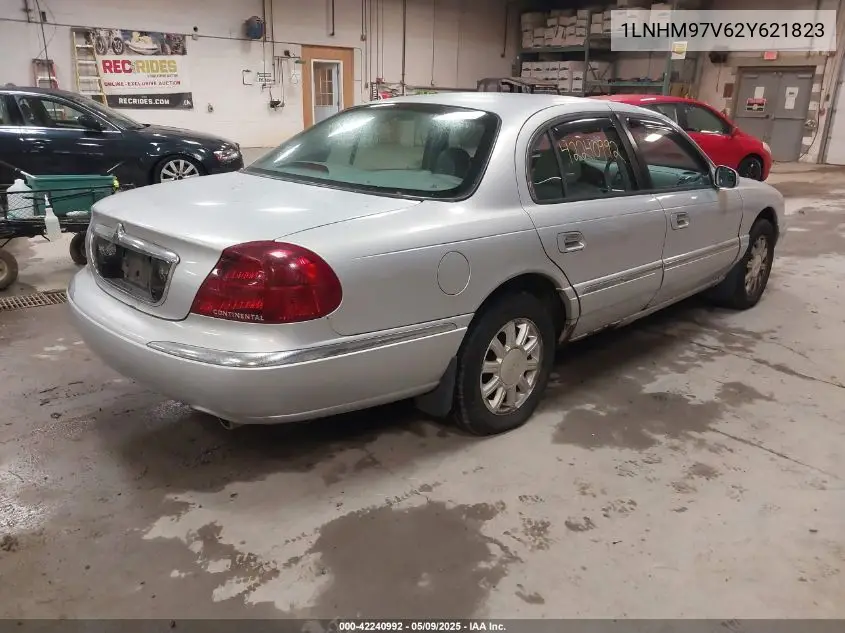 2002 Lincoln Continental VIN: 1LNHM97V62Y621823 Lot: 42240992