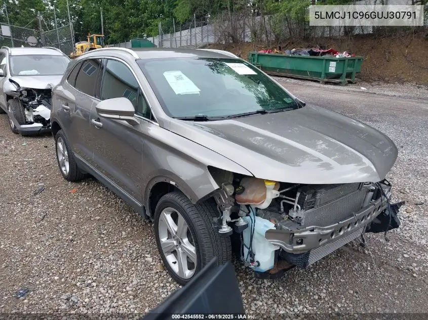 2016 Lincoln Mkc Premier VIN: 5LMCJ1C96GUJ30791 Lot: 42545552