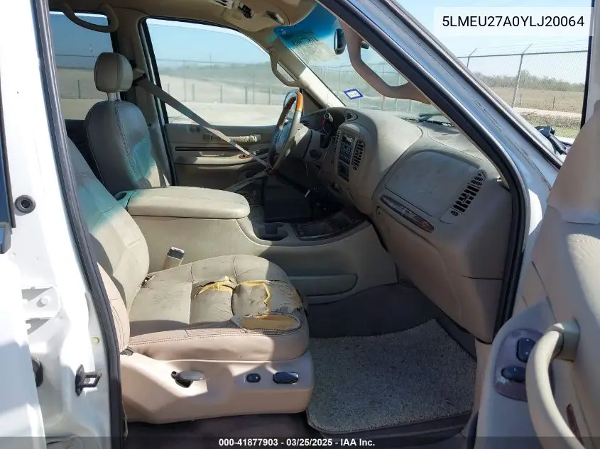 2000 Lincoln Navigator VIN: 5LMEU27A0YLJ20064 Lot: 41877903