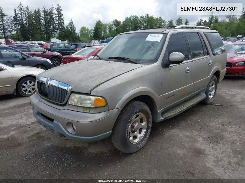 2000 Lincoln Navigator VIN: 5LMFU28A8YLJ27301 Lot: 42221953