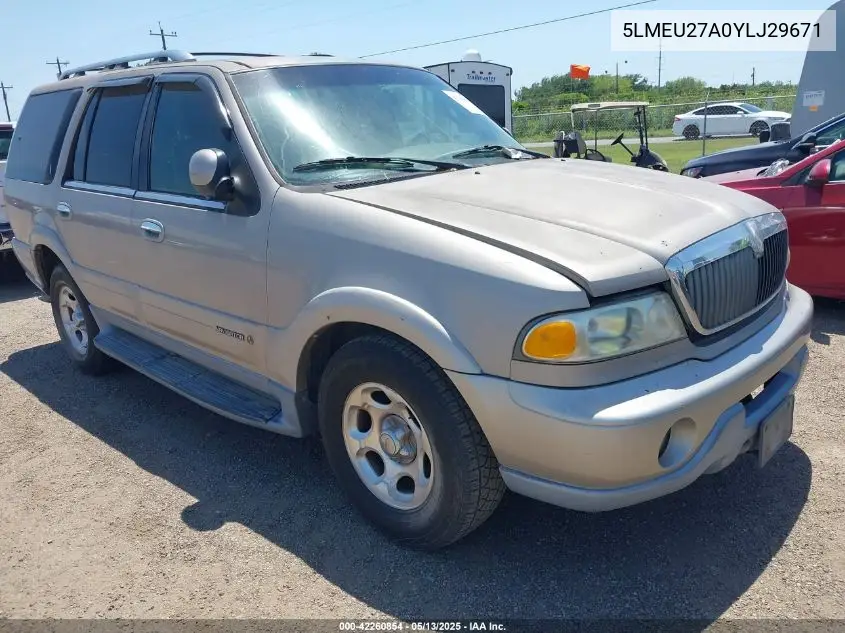 2000 Lincoln Navigator VIN: 5LMEU27A0YLJ29671 Lot: 42260854