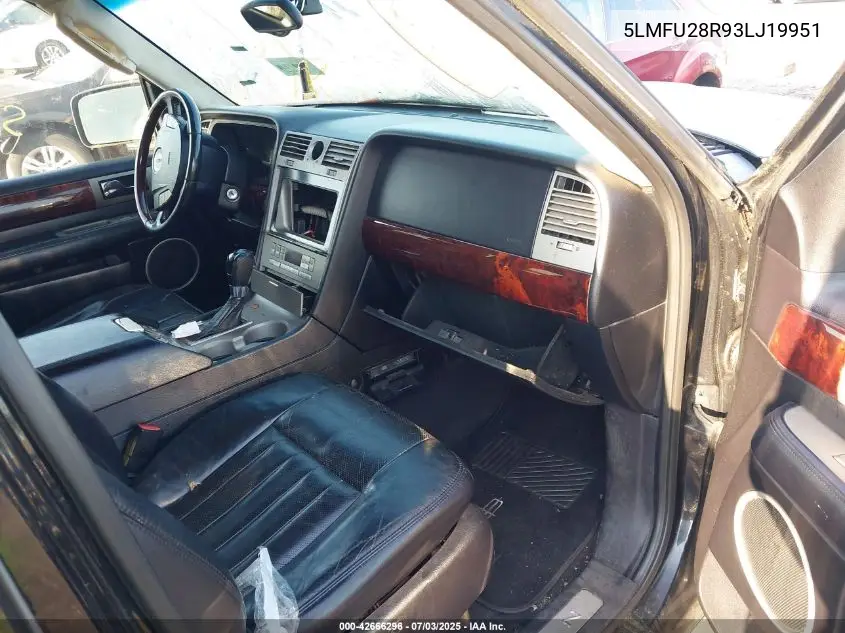 2003 Lincoln Navigator VIN: 5LMFU28R93LJ19951 Lot: 42666296