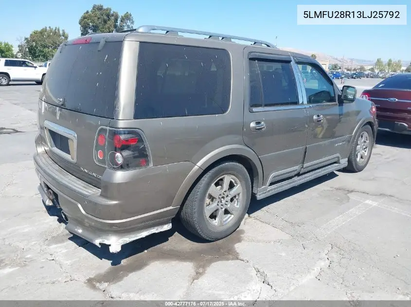 2003 Lincoln Navigator VIN: 5LMFU28R13LJ25792 Lot: 42777176