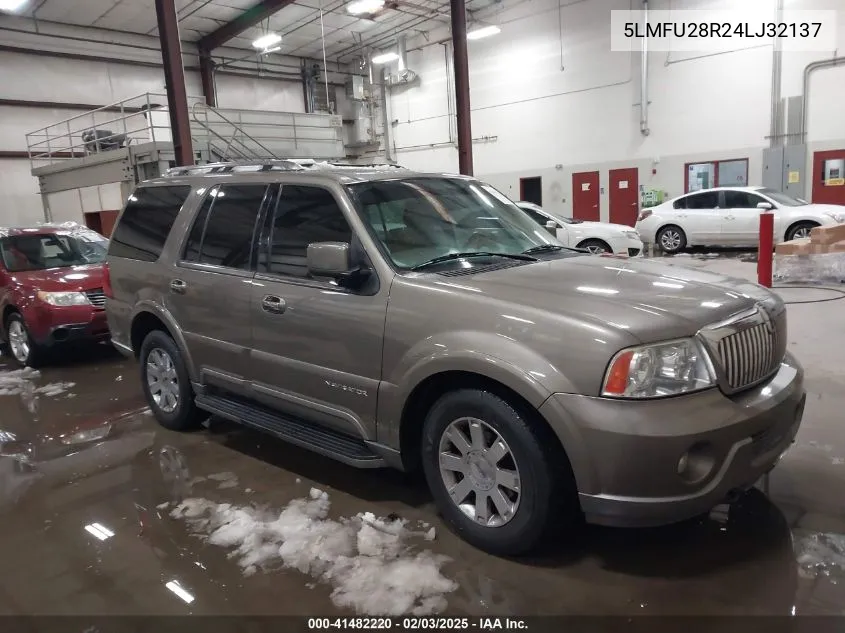 2004 Lincoln Navigator VIN: 5LMFU28R24LJ32137 Lot: 41482220