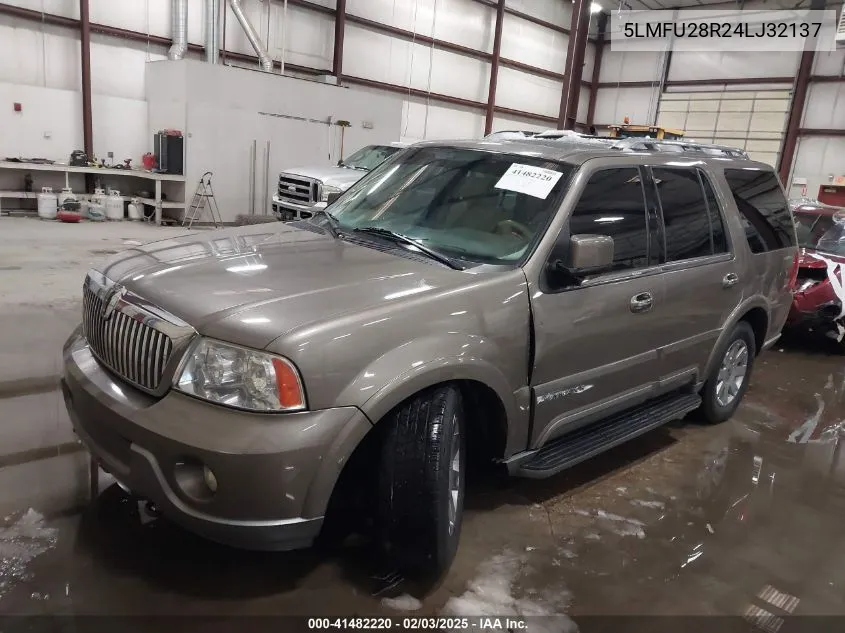 2004 Lincoln Navigator VIN: 5LMFU28R24LJ32137 Lot: 41482220