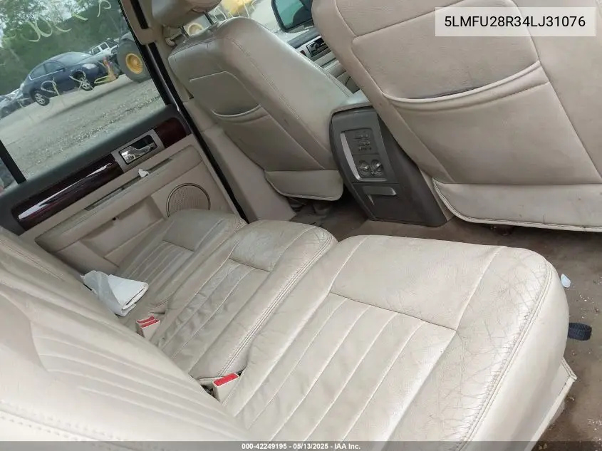 2004 Lincoln Navigator VIN: 5LMFU28R34LJ31076 Lot: 42249195