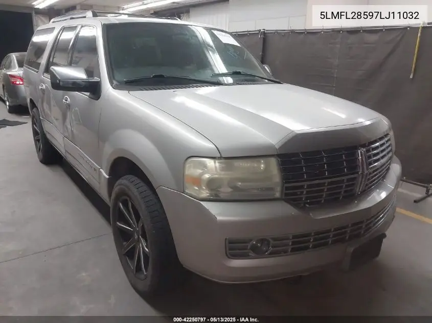 2007 Lincoln Navigator L VIN: 5LMFL28597LJ11032 Lot: 42250797