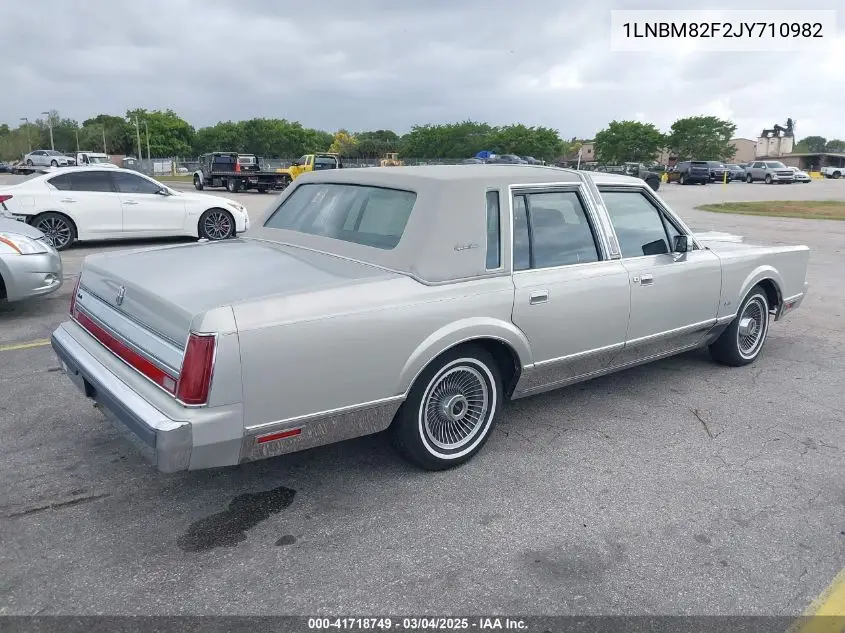 1988 Lincoln Town Car Signature VIN: 1LNBM82F2JY710982 Lot: 41718749