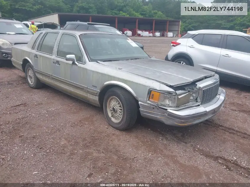 1990 Lincoln Town Car Signature VIN: 1LNLM82F2LY744198 Lot: 42225773