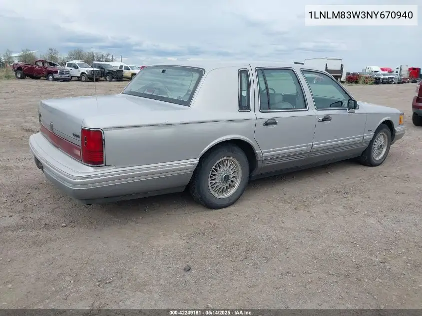 1992 Lincoln Town Car Cartier VIN: 1LNLM83W3NY670940 Lot: 42249181
