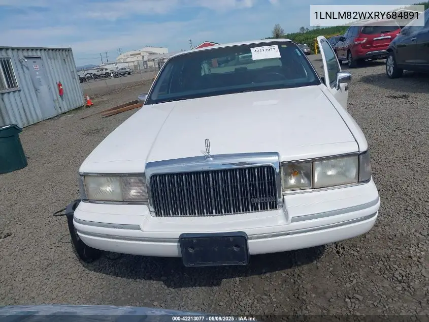 1994 Lincoln Town Car Signature/Tournament VIN: 1LNLM82WXRY684891 Lot: 42213077