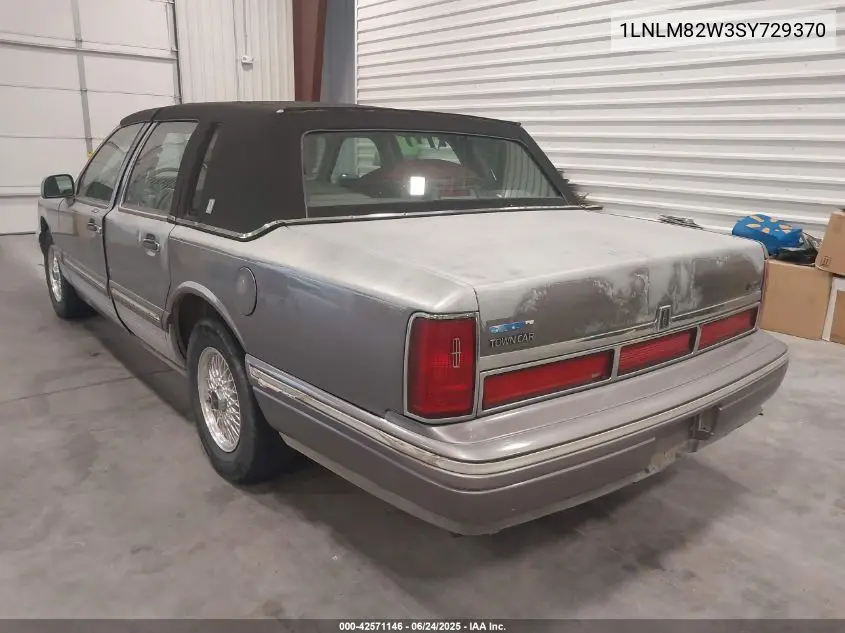 1995 Lincoln Town Car Signature/Spinnaker VIN: 1LNLM82W3SY729370 Lot: 42571146