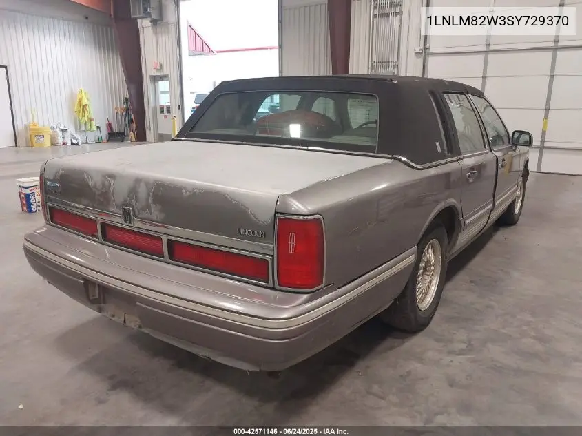 1995 Lincoln Town Car Signature/Spinnaker VIN: 1LNLM82W3SY729370 Lot: 42571146