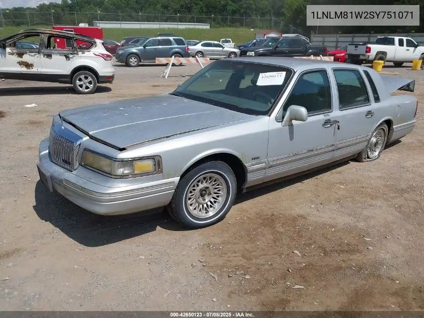 1995 Lincoln Town Car Executive VIN: 1LNLM81W2SY751071 Lot: 42650123