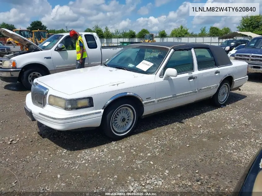 1996 Lincoln Town Car Sgn/Dmnd Anv/Cypress/Jn VIN: 1LNLM82W4TY620840 Lot: 42436683