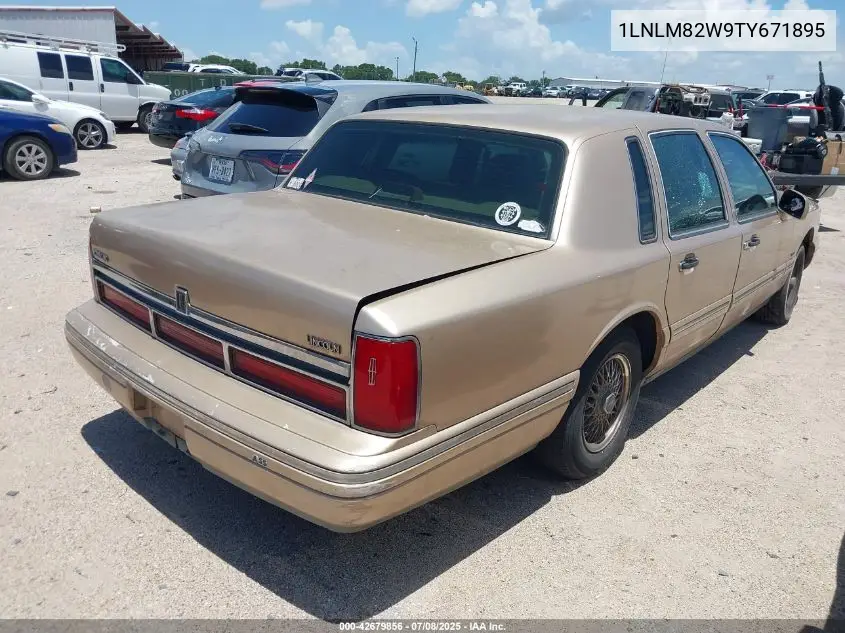 1996 Lincoln Town Car Sgn/Dmnd Anv/Cypress/Jn VIN: 1LNLM82W9TY671895 Lot: 42679856