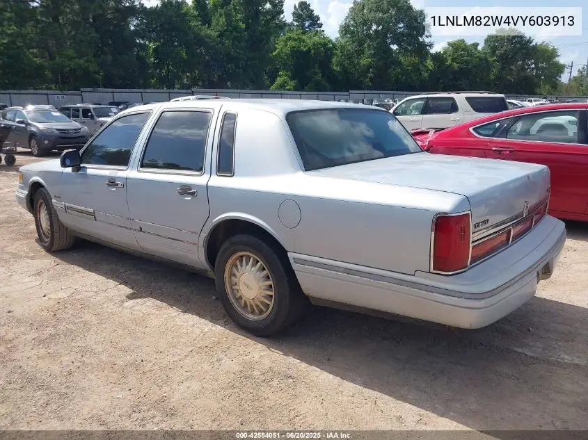 1997 Lincoln Town Car Signature VIN: 1LNLM82W4VY603913 Lot: 42554051