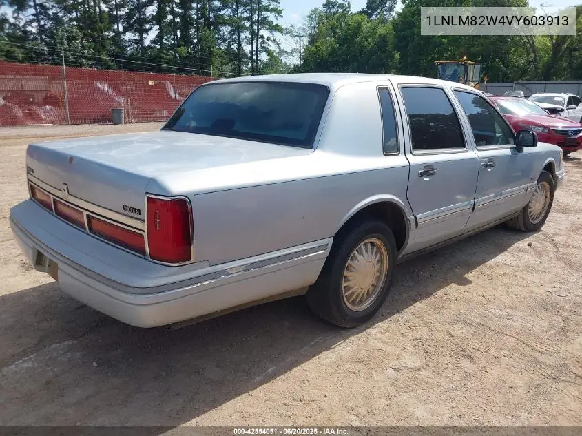 1997 Lincoln Town Car Signature VIN: 1LNLM82W4VY603913 Lot: 42554051