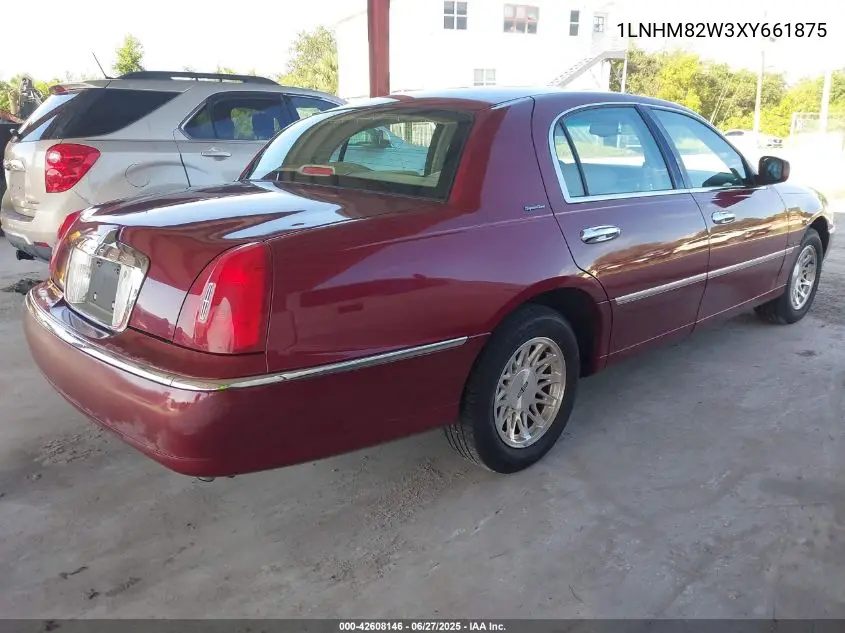 1999 Lincoln Town Car Signature VIN: 1LNHM82W3XY661875 Lot: 42608146