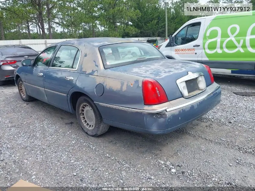 2000 Lincoln Town Car Executive VIN: 1LNHM81W1YY937912 Lot: 42271238