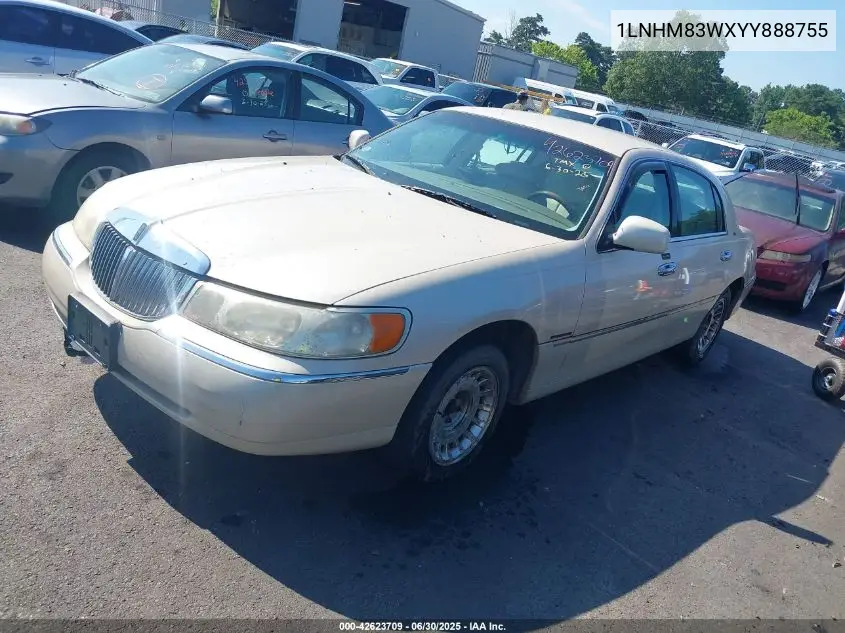 2000 Lincoln Town Car Cartier VIN: 1LNHM83WXYY888755 Lot: 42623709