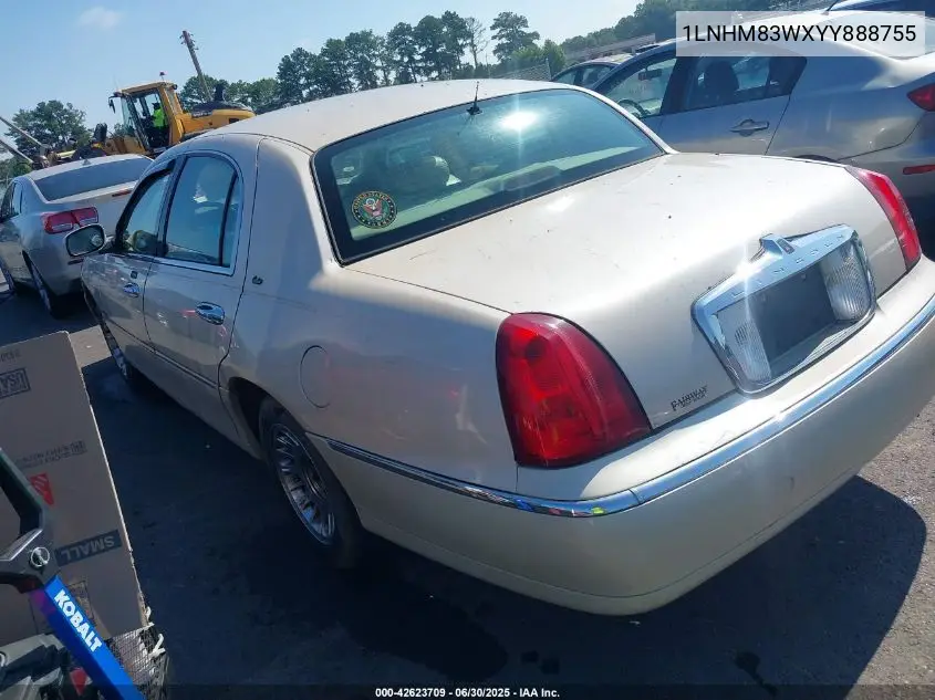 2000 Lincoln Town Car Cartier VIN: 1LNHM83WXYY888755 Lot: 42623709