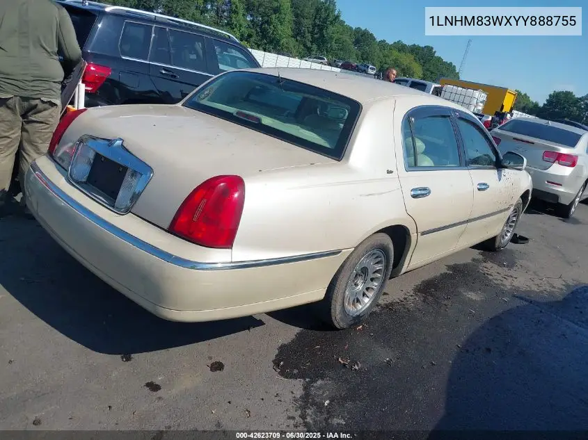 2000 Lincoln Town Car Cartier VIN: 1LNHM83WXYY888755 Lot: 42623709