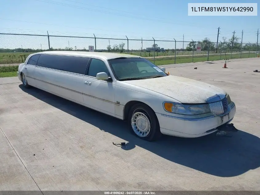 2001 Lincoln Town Car Executive VIN: 1L1FM81W51Y642990 Lot: 41909242