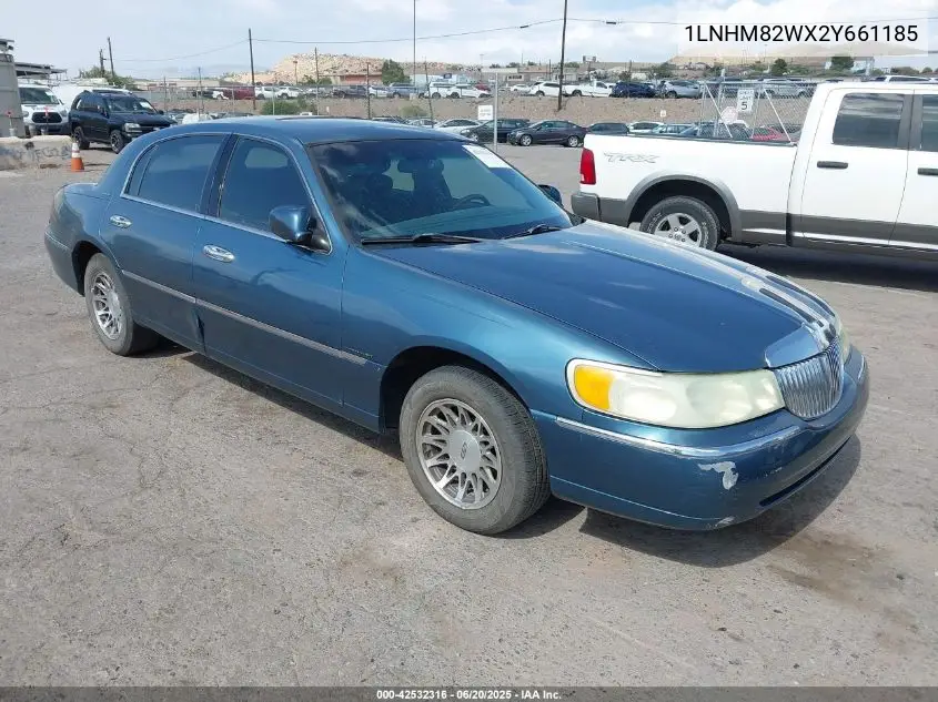 2002 Lincoln Town Car Signature VIN: 1LNHM82WX2Y661185 Lot: 42532316