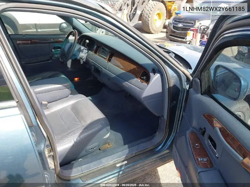 2002 Lincoln Town Car Signature VIN: 1LNHM82WX2Y661185 Lot: 42532316