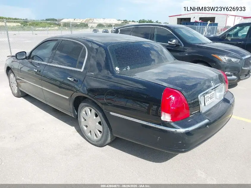 2003 Lincoln Town Car Cartier VIN: 1LNHM83W23Y626933 Lot: 42604673