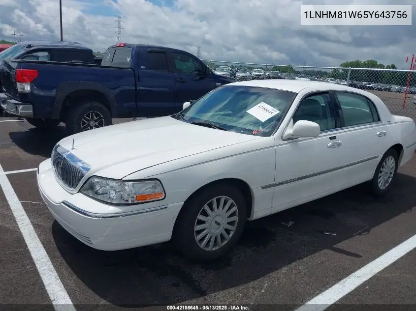 2005 Lincoln Town Car Signature VIN: 1LNHM81W65Y643756 Lot: 42186645
