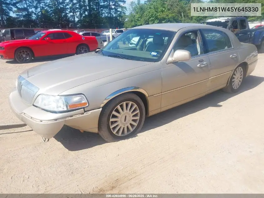 2005 Lincoln Town Car Signature VIN: 1LNHM81W45Y645330 Lot: 42604996
