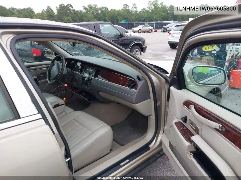 2006 Lincoln Town Car Signature VIN: 1LNHM81W06Y605800 Lot: 42687093