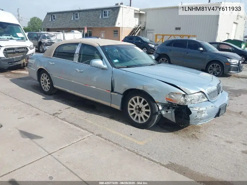 2007 Lincoln Town Car Signature VIN: 1LNHM81V47Y611933 Lot: 42577439