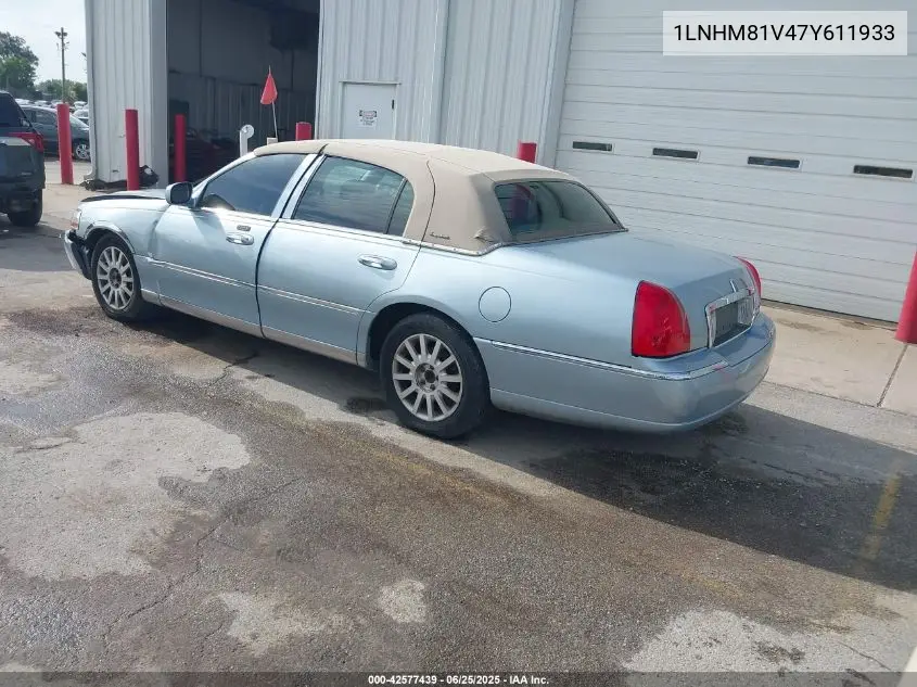 2007 Lincoln Town Car Signature VIN: 1LNHM81V47Y611933 Lot: 42577439