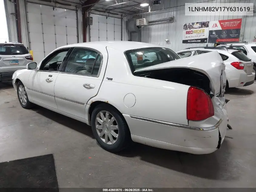 2007 Lincoln Town Car Signature Limited VIN: 1LNHM82V17Y631619 Lot: 42603570