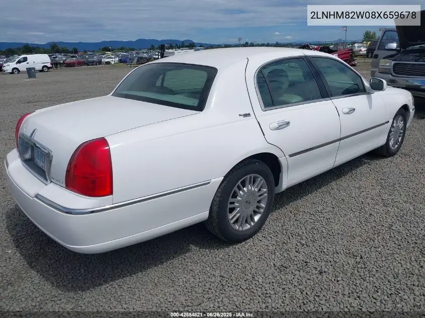 2008 Lincoln Town Car Signature Limited VIN: 2LNHM82W08X659678 Lot: 42584821