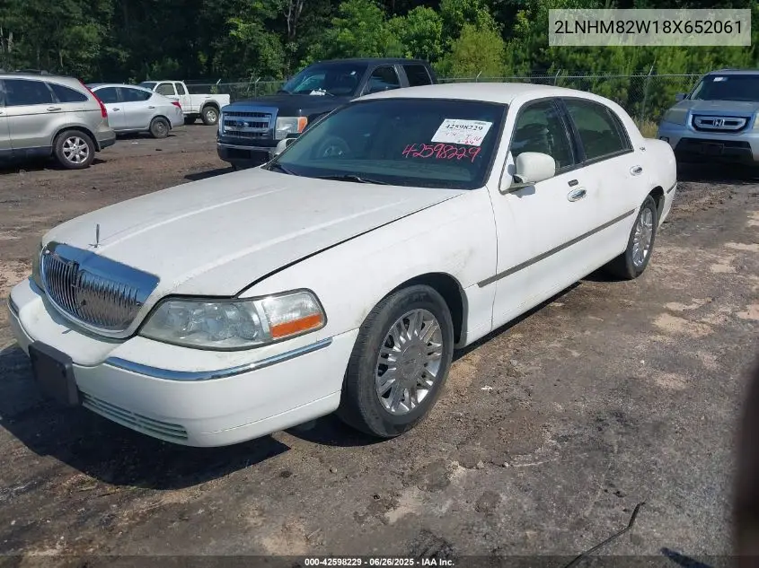 2008 Lincoln Town Car Signature Limited VIN: 2LNHM82W18X652061 Lot: 42598229