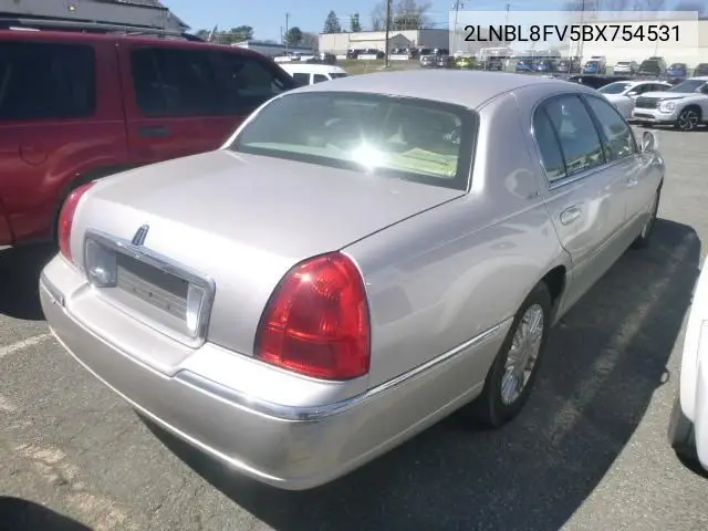 2011 Lincoln Town Car Signature Long Wheelbase VIN: 2LNBL8FV5BX754531 Lot: 42635165